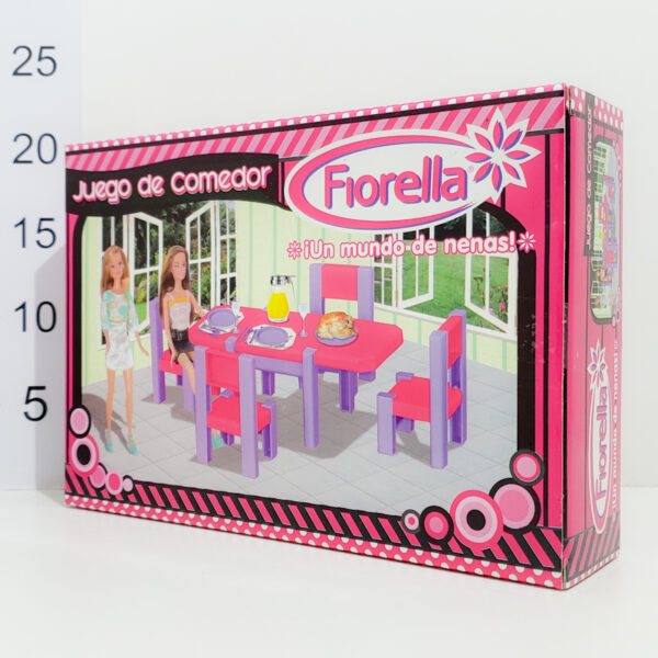 Juego de comedor para muñecas