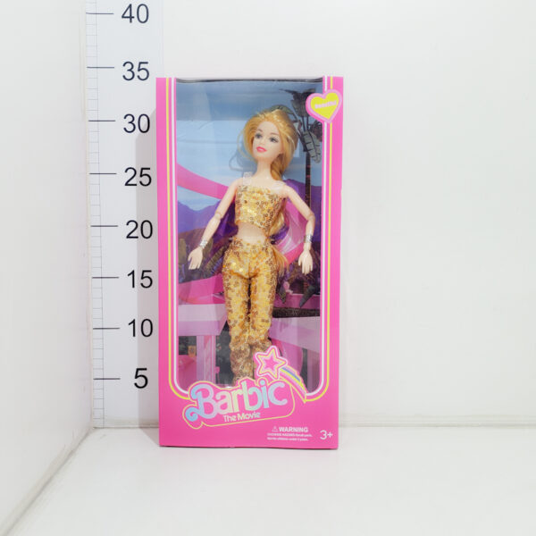 Muñeca Flaca Con Vestido Dorado En Caja