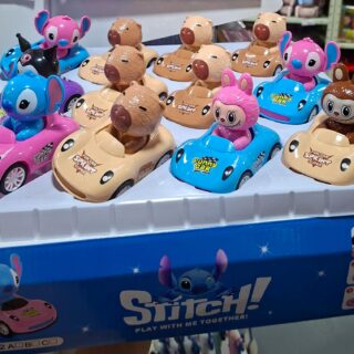 AUTITO FRICCION CON MUÑECO