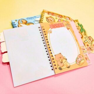 Libreta CAPYBARA c/sticker 8 planchas +12 hojas