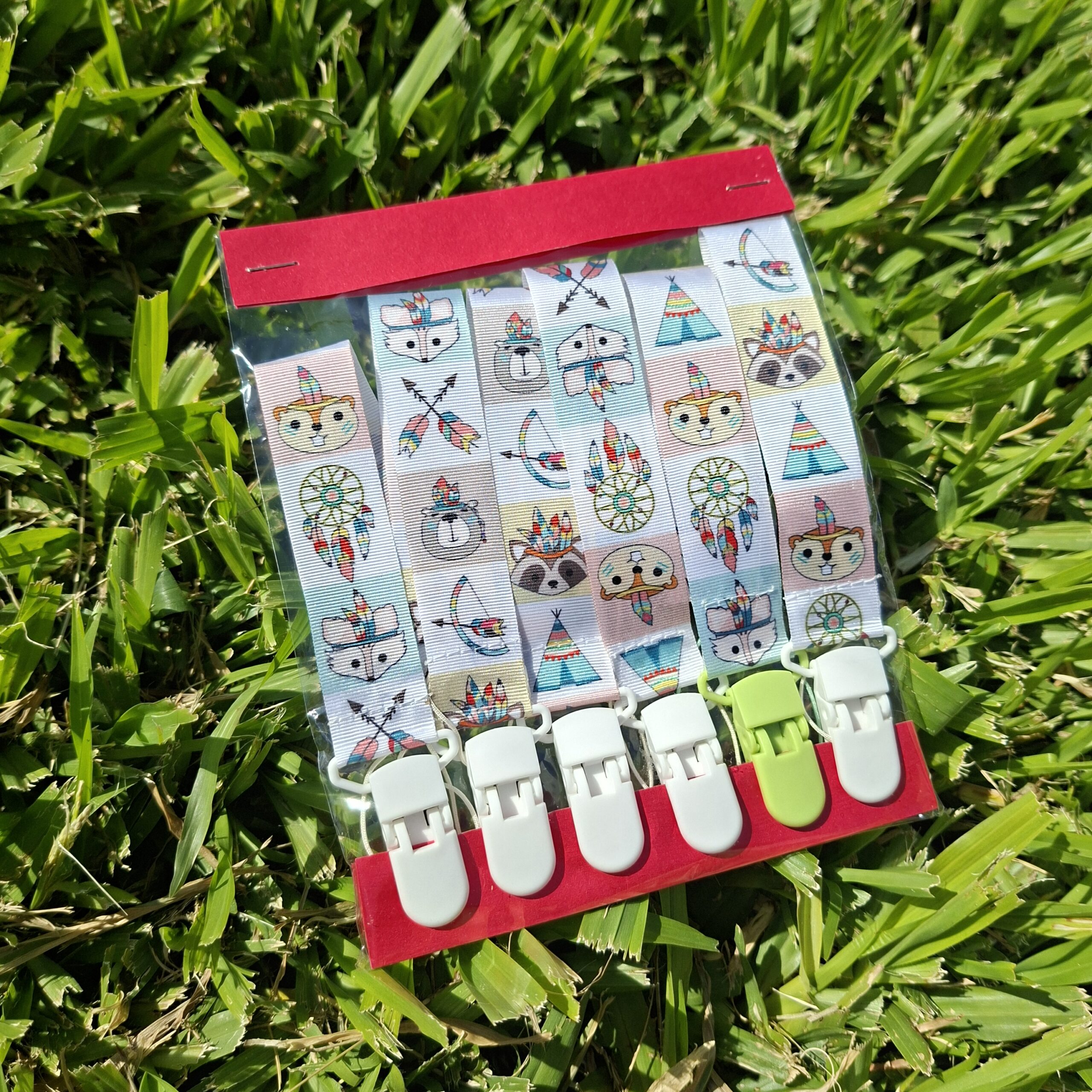 Portachupetes estampados Pack x6