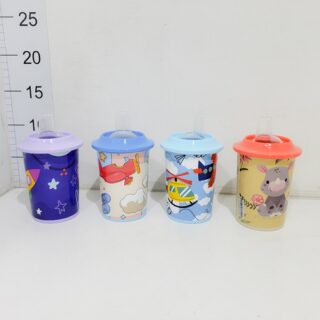 Vaso infantil con tapa con tetina